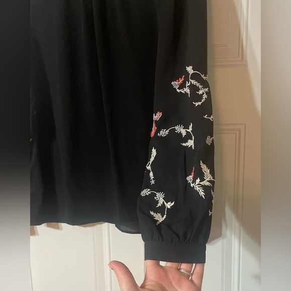 Loft Flowy Boho Embroidered Floral Long Sleeve Black Blouse Size Small Career - Picture 2 of 7
